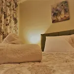 Delphic Horizons Apartman *