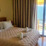 Delphic Horizons Apartman *