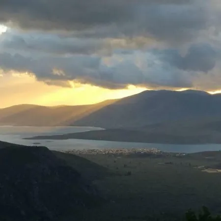 Delphic Horizons Apartman Delphoi