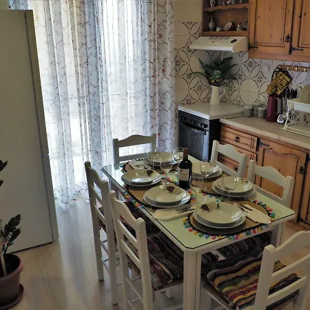 Delphic Horizons Apartman