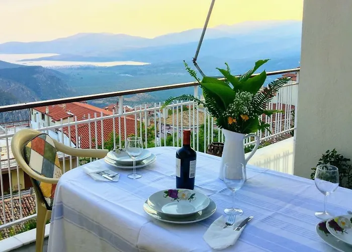 Delphic Horizons Delphi